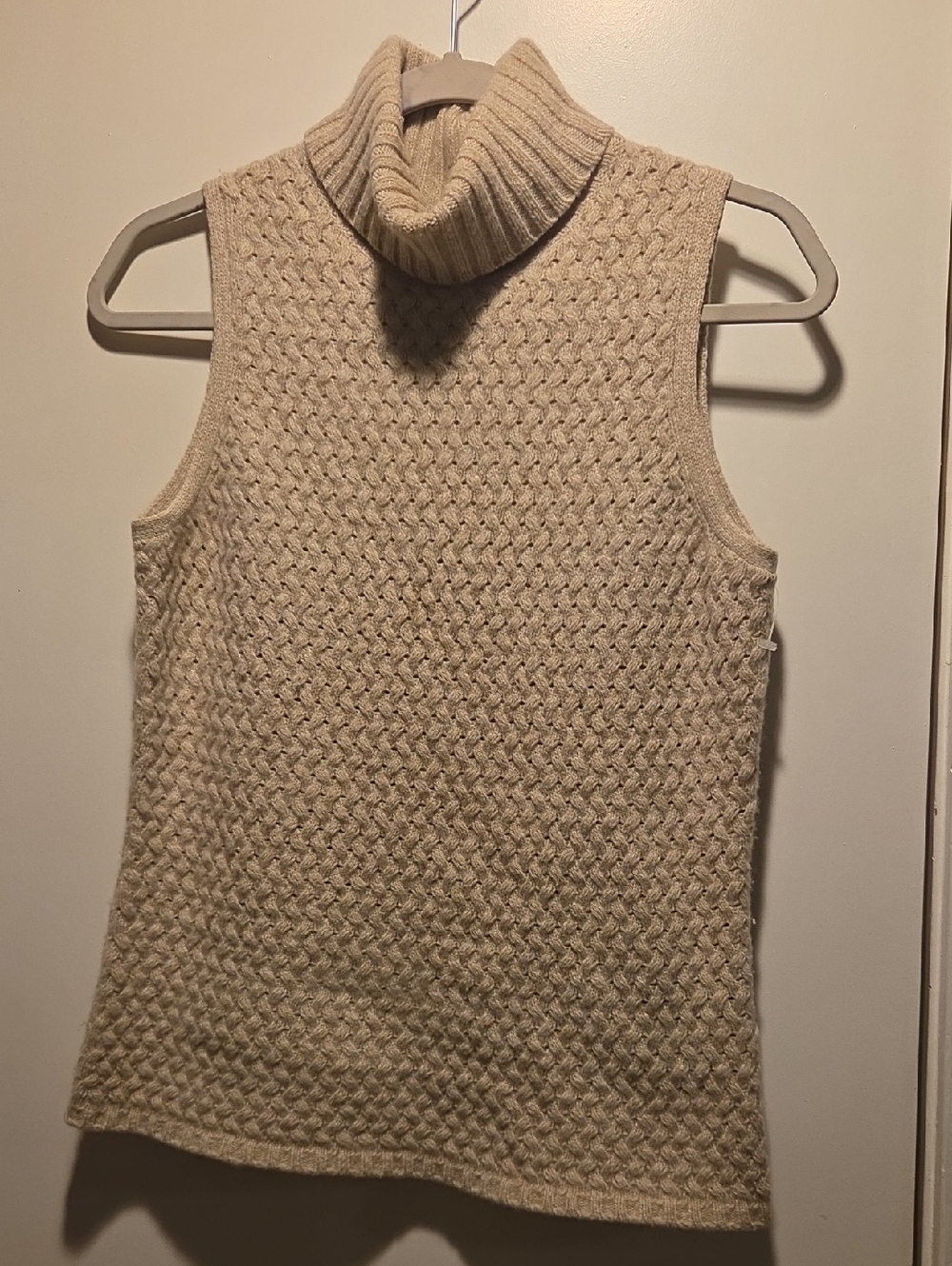 Lafayette 148 New York Cream Cable-Knit Sleeveless Turtleneck 90 %wool.sz S.